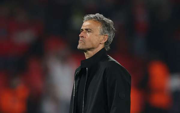 恩里克欲引进西甲球星领衔巴黎防线重组